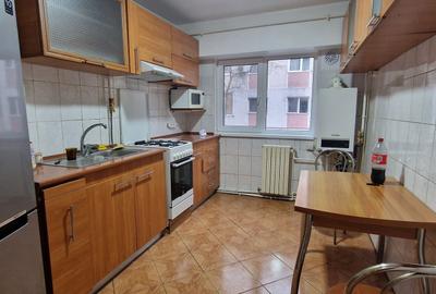 Apartament cu 3 camere decomandat în Inel II - 17