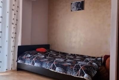 Apartament cu 2 camere decomandat în Micro 20 - 2