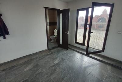 Penthouse cu 5 camere decomandat în Central - 11