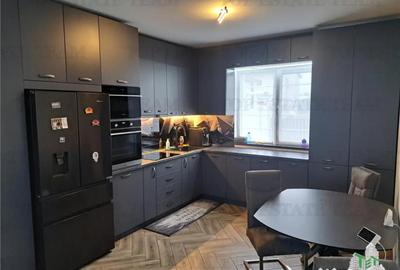 Casă cu 5 camere cu Teren 303 Mp în Dârvari - 15