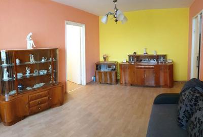 Apartament cu 2 camere semidecomandat în Lotrioara