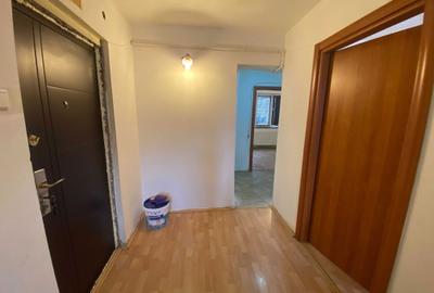 Apartament cu 2 camere decomandat în Titulescu - 8