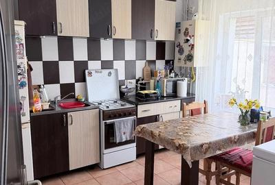 Casă cu 4 camere cu Teren 2300 Mp în Bradu - 6