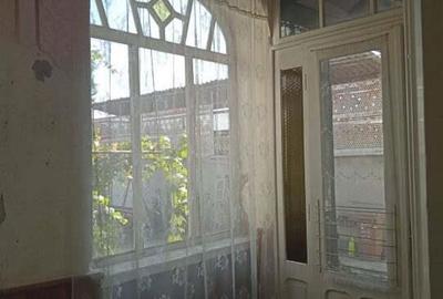 CASA BOIEREASCA pe colt in Nadlac, Independentei colt cu M. Eminescu - 1