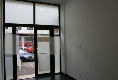 Spațiu comercial, de 14 mp, în Central - 6