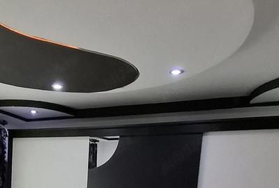 Apartament cu 3 camere semidecomandat în Govândari