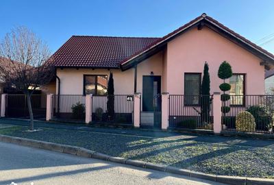 Casă cu 3 camere cu Teren 305 Mp în Bujac - 17