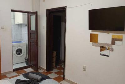 Garsonieră decomandată în Gară - 3