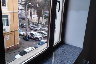 Birou, de 100 mp, în Central - 14