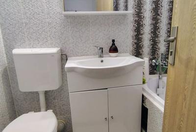 Apartament cu 3 camere semidecomandat în Crâng - 2