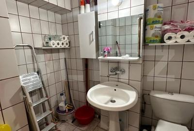 Apartament cu 4 camere decomandat, mobilat în Calea București - 10
