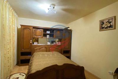 Casă cu 6 camere cu Teren 720 Mp în Bordei - 10