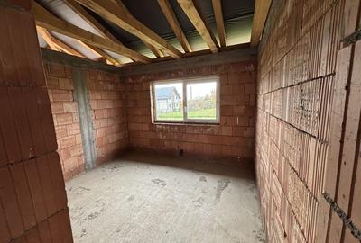 Casă cu 3 camere în Mocira - 1