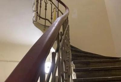 Cladire stradala ultracentral pretabil cabinet sau magazin Cladire stradala ultracentral pretabil cabinet sau magazin - 9