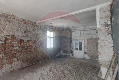 Spațiu comercial, de 68.339996337891 mp, în Ultracentral - 2