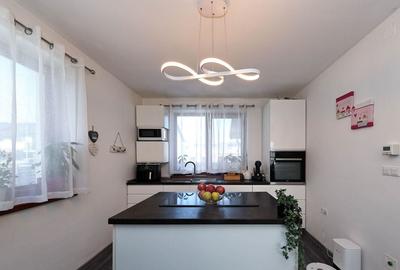 Casă Individuală Modernă de Vânzare | Sânpetru, Brașov Casă Individuală Modernă de Vânzare | Sânpetru, Brașov - 9