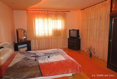 Casă cu 5 camere cu Teren 450 Mp în Grădiște - 13