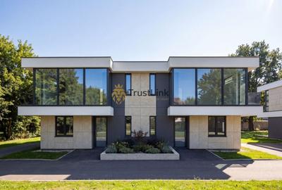 Duplex cu 4 camere cu Canalizare în Central - 4