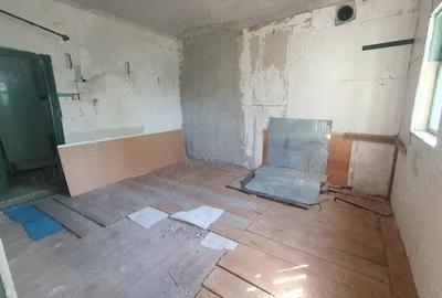 Casă cu 5 camere cu Teren 2259 Mp în Zădăreni - 5