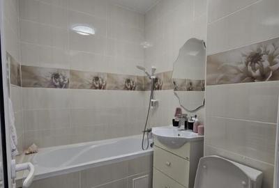 Apartament cu 3 camere semidecomandat în Calea Galați - 5