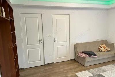 Vand apartament , 2 camere , semidecomandat , renovat , Micro 2 , etaj 4 - 3