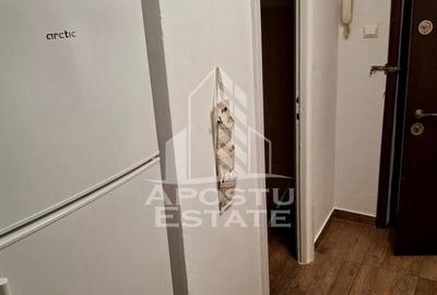Apartament cu 2 camere decomandat, mobilat în Circumvalațiunii - 8