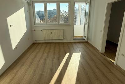 Apartament cu 2 camere semidecomandat în 1 Mai - 1