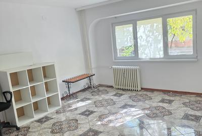 Garsonieră decomandată în P-ța Muncii - 7