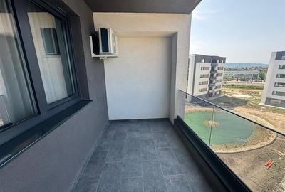 Apartament de inchiriat cu vedere spre LAC