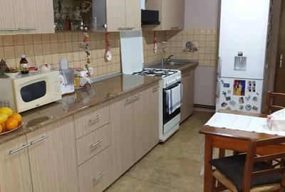 Casa de vanzare Milcoiu,sau schimb cu apartament Valcea sau Sibiu - 9