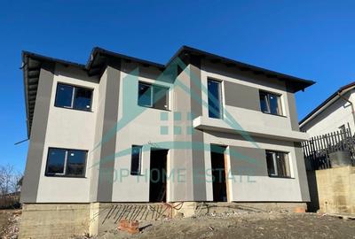 Duplex de vanzare intr-o zona retrasa in Dezmir!
