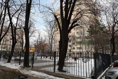 Apartament cu 2 camere semidecomandat în 1 Mai - 1