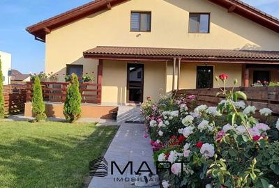 Casă individuală cu 5 camere cu Canalizare în Sânpetru