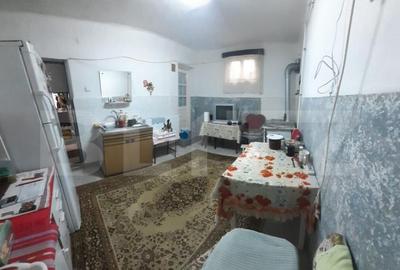 Casa de vanzare, cu 3 camere, 138 mp, zona Calea Domneasca - 14