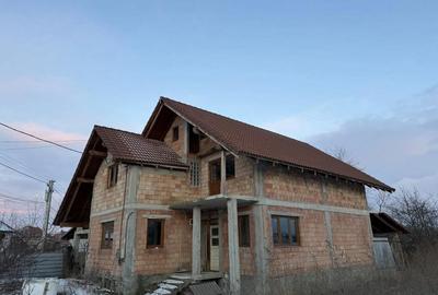 Casă cu Teren 1000 Mp în Râușor - 8