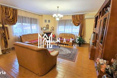 Casă cu 7 camere cu Canalizare în Central - 3