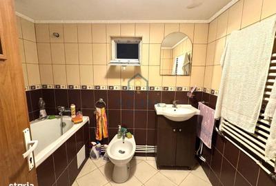 Casă cu 3 camere cu Teren 550 Mp în Recea