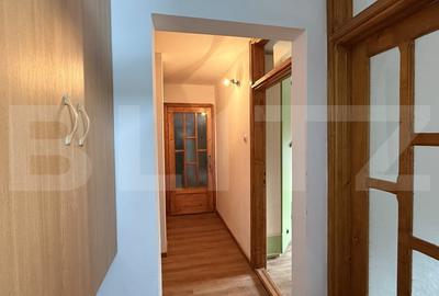 Apartament 3 camere decomandat, et. 1, 72 mp, zona 1 Mai - 9