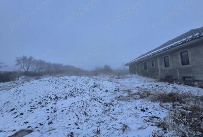 Casă cu 2 camere cu Teren 5135 Mp în Central - 9