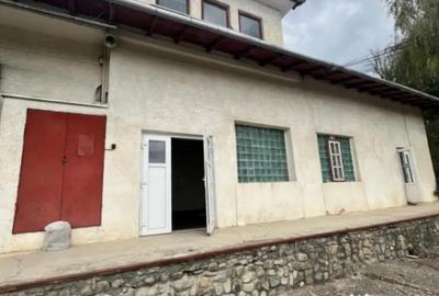 Spațiu comercial, de 1,388 mp, în Central - 15