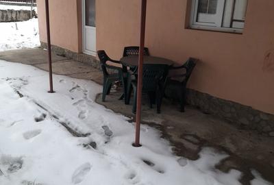 Casă cu 4 camere în Vânători - 5