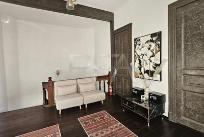 Casa de birouri de inchiriat 11 camere - 13