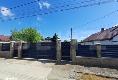 Casă cu 8 camere cu Teren 1500 Mp în Central - 1