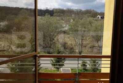 Apartament cu 2 camere decomandat în Florești