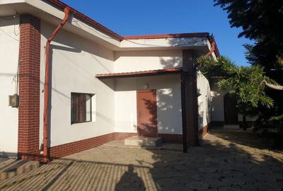 Casă cu 4 camere în Ariceștii Rahtivani - 2