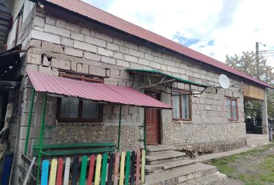 Casă cu 4 camere în Șotânga - 2