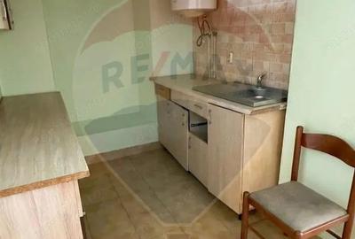 Apartament cu 3 camere decomandat în Central - 7
