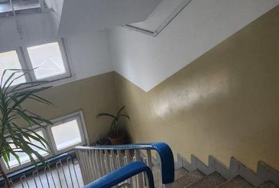 Apartament cu 3 camere semidecomandat în Berceni - 7