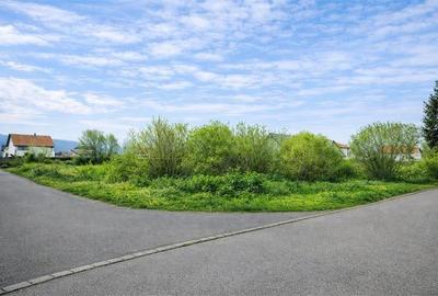 1.400 mp intravilan,in cartier tanar,drum deschis,energie la poarta, Prejmer  B - 3