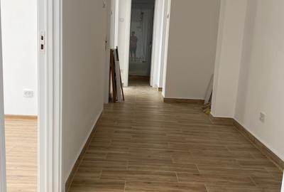 Apartament cu 3 camere decomandat în Grivița - 2